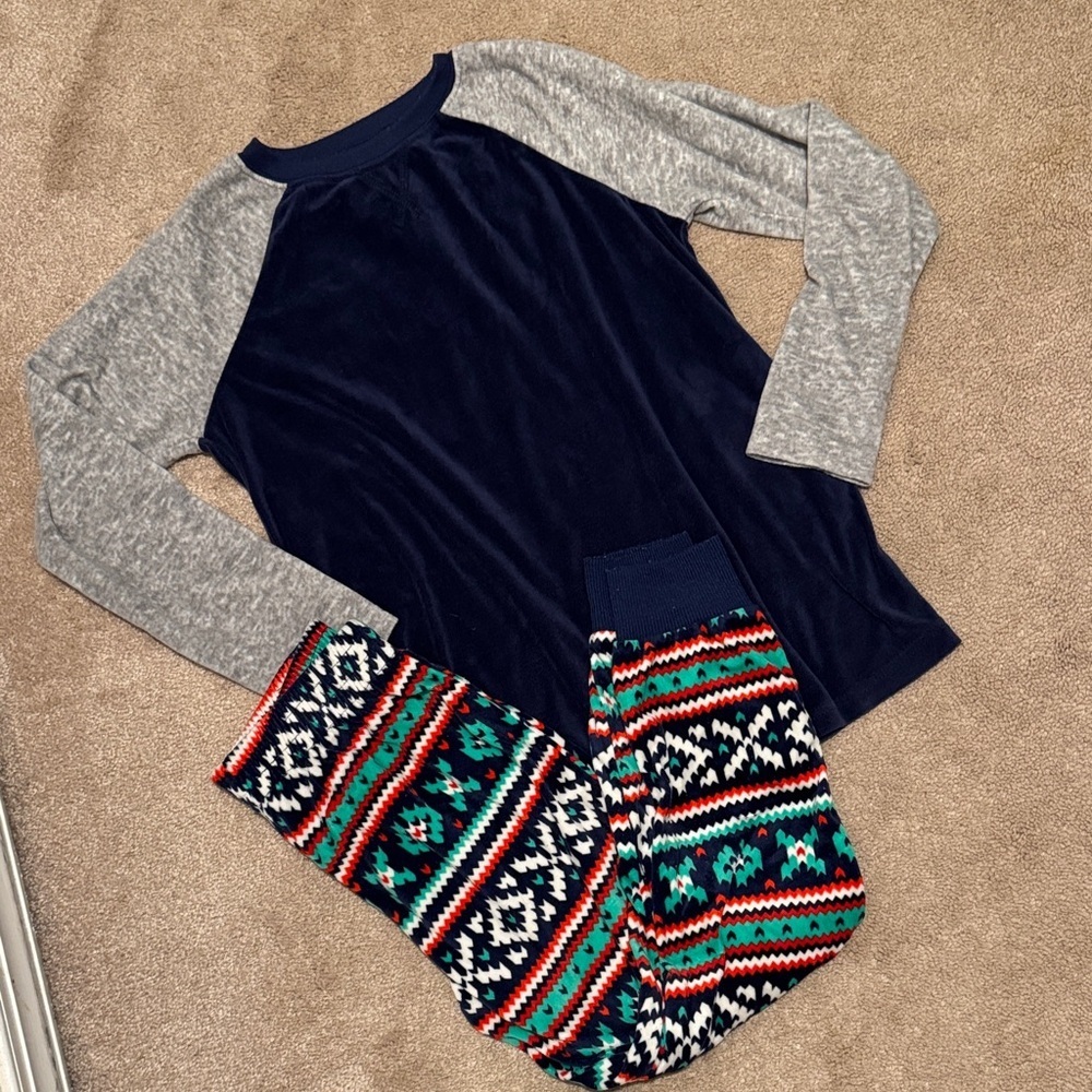 Cat & Jack Navy and Gray Pajama Set
